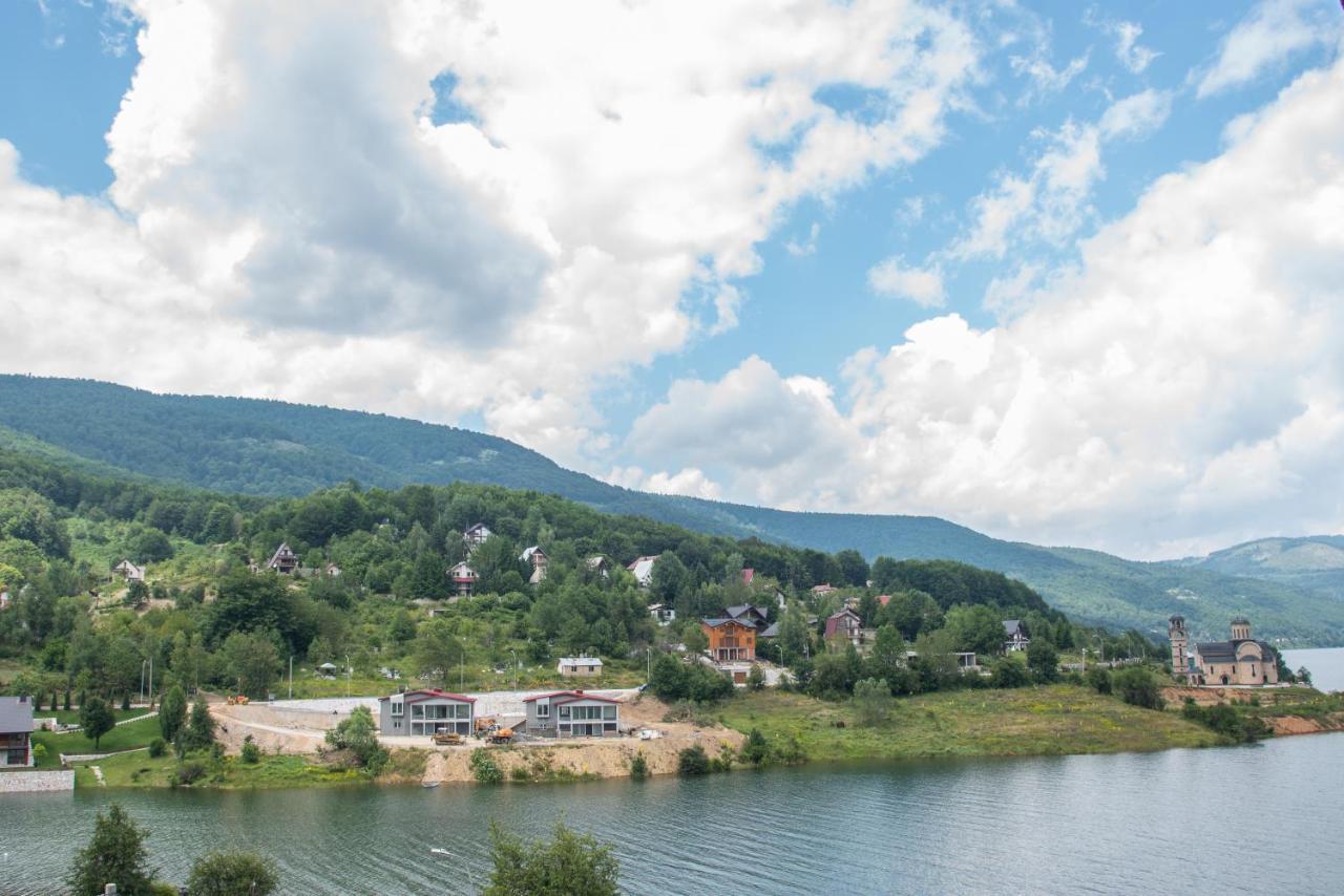 Yeti Guest House Mavrovo Eksteriør billede