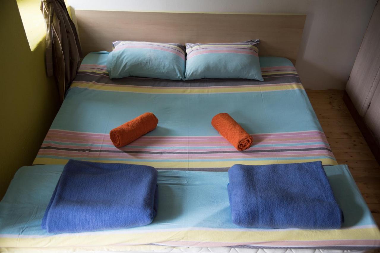 Yeti Guest House Mavrovo Eksteriør billede