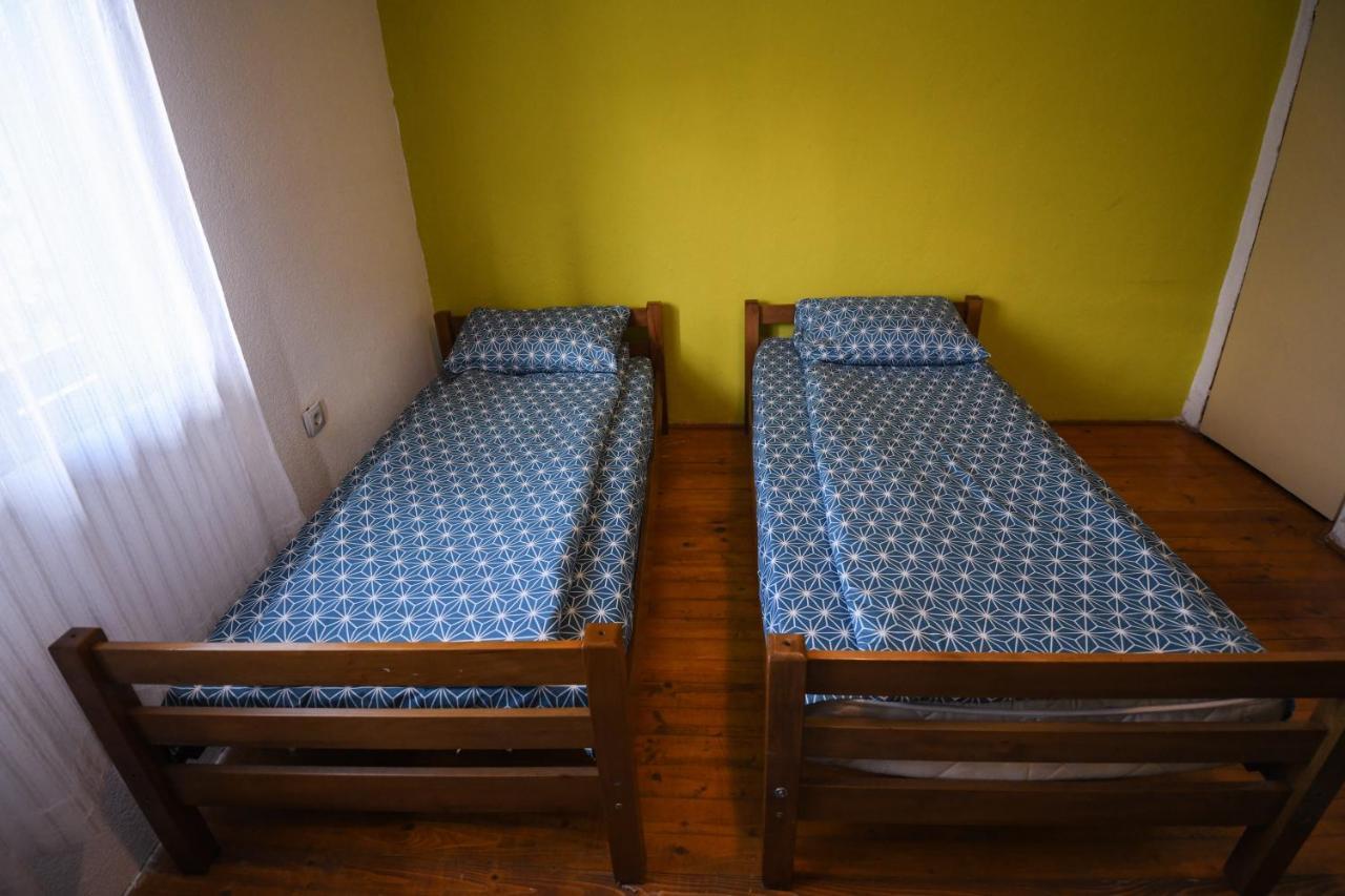 Yeti Guest House Mavrovo Eksteriør billede
